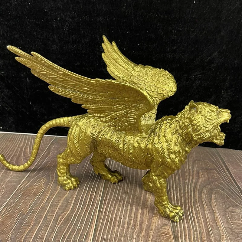 

Wholesale brass tiger decorations, year of the tiger mascots, gifts, home office crafts decorations