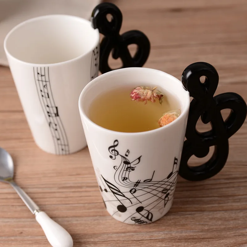 

240ml/400ml Music Mug Creative Guitar Violin Style Ceramic Mug Cafe Coffee Tea Milk Water Stave Cups with Handle Novelty Gifts