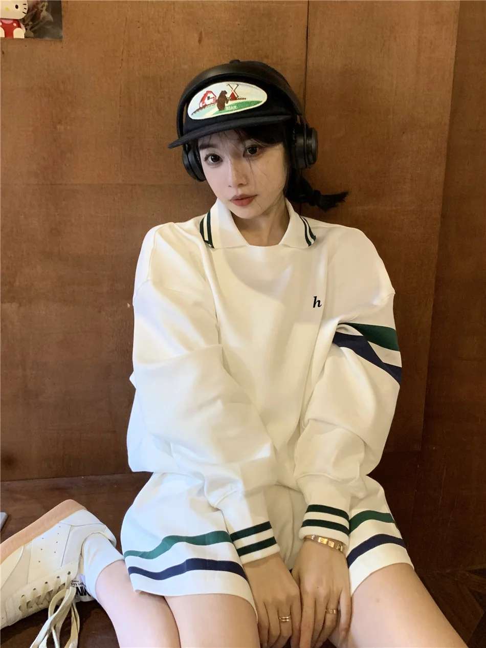 

Женский спортивный костюм для гольфа, свитер, пальто, новая осенняя короткая юбка, костюм для гольфа из двух предметов, цвет белый