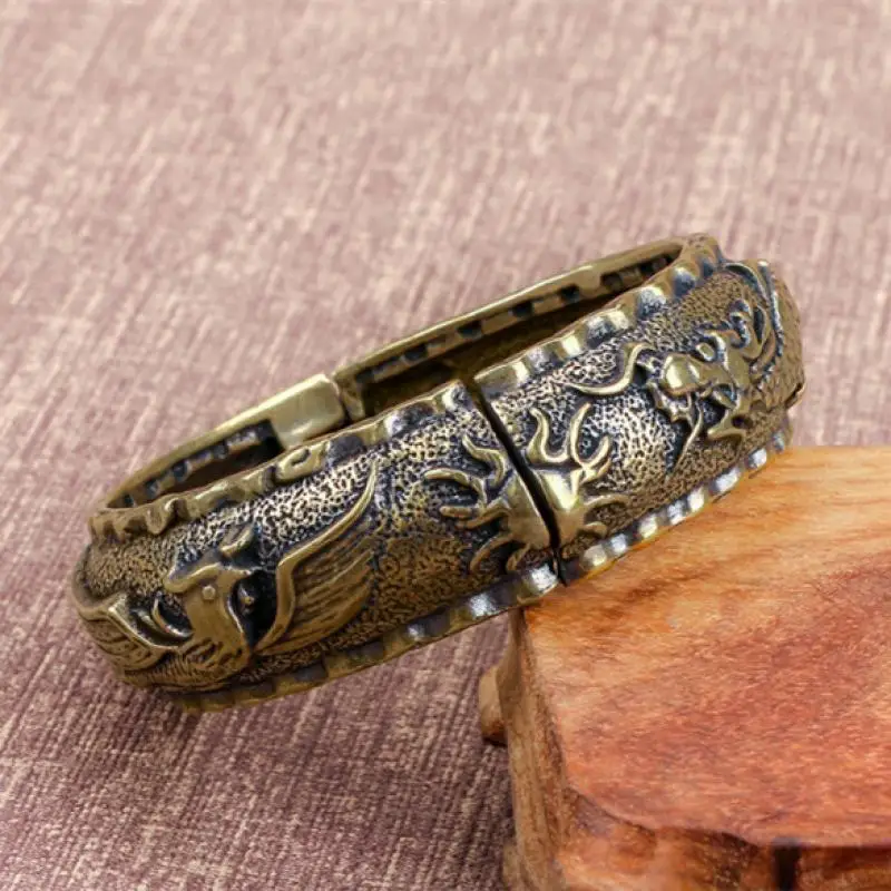 

Коллекция старых искусственных элементов ручной работы статуя Феникса дракона