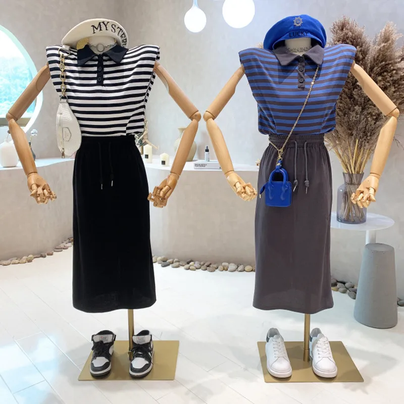 

Niche Design New Women 2022 Summer Stripe Contrast Color Sleeveless T-shirt Top Slim Drawstring Split Slim Skirt Two Piece Set