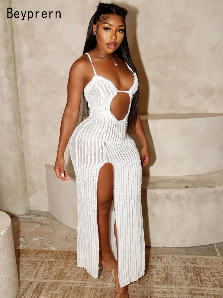 Элегантное текстурированное платье макси с разрезом от Beyprern