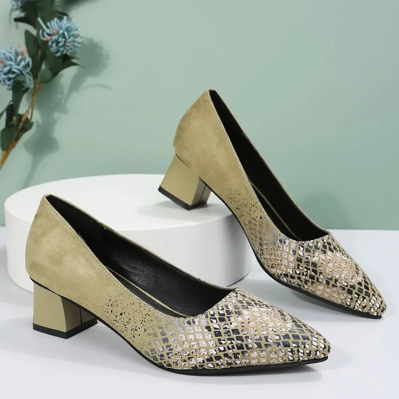 

Женские туфли-лодочки со змеиным принтом, привлекательные туфли на очень высоком каблуке-шпильке с острым носком, вечерние туфли-лодочки бе...