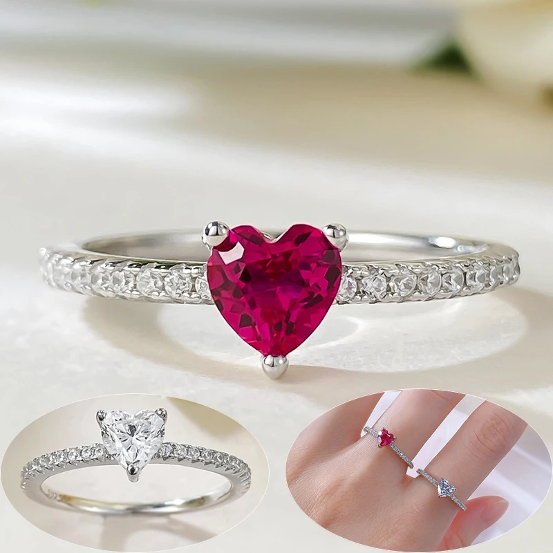 Кольцо женское из серебра 925 пробы с высокоуглеродистыми бриллиантами