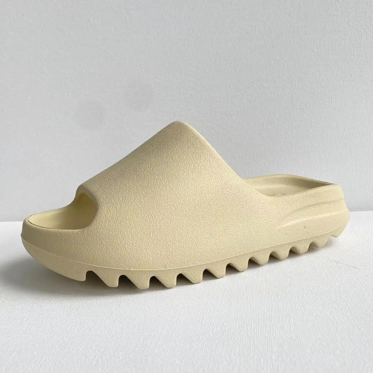 

Summer Unisex Slippers Women 2023 Indoor EVA High Soft Bottom Sandals Trend Slides Light Beach Shoes Couple Slippers Big Size