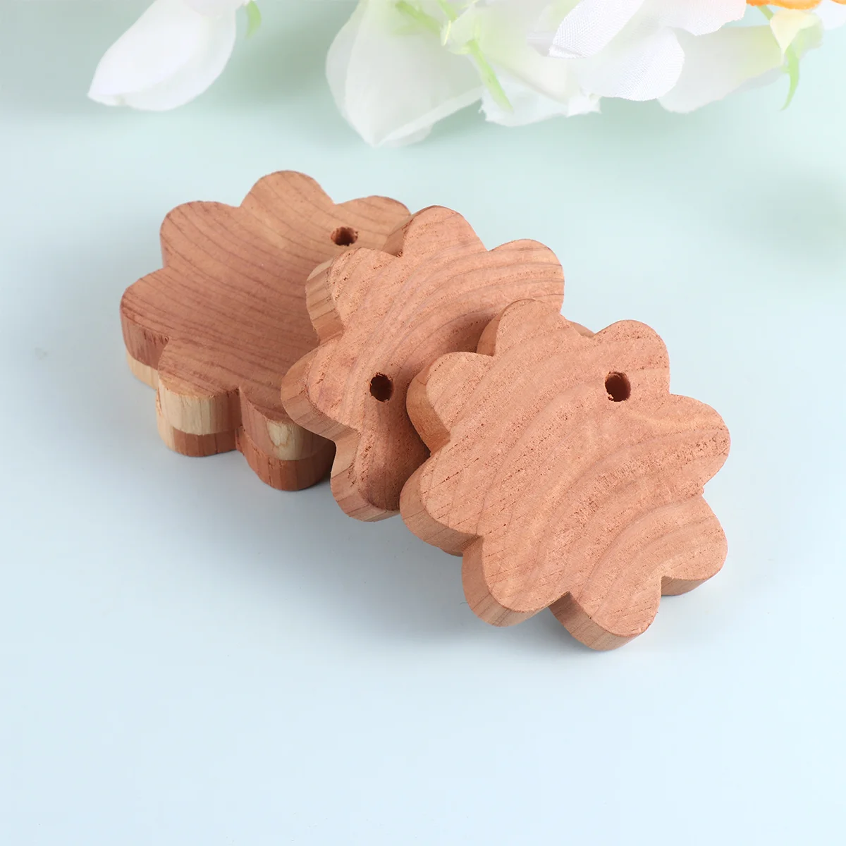 

10pcs Wooden Blocks Practical Floral Shaped Portable Durable Wood Block for Drawers Wardrobe Closets Cabinet