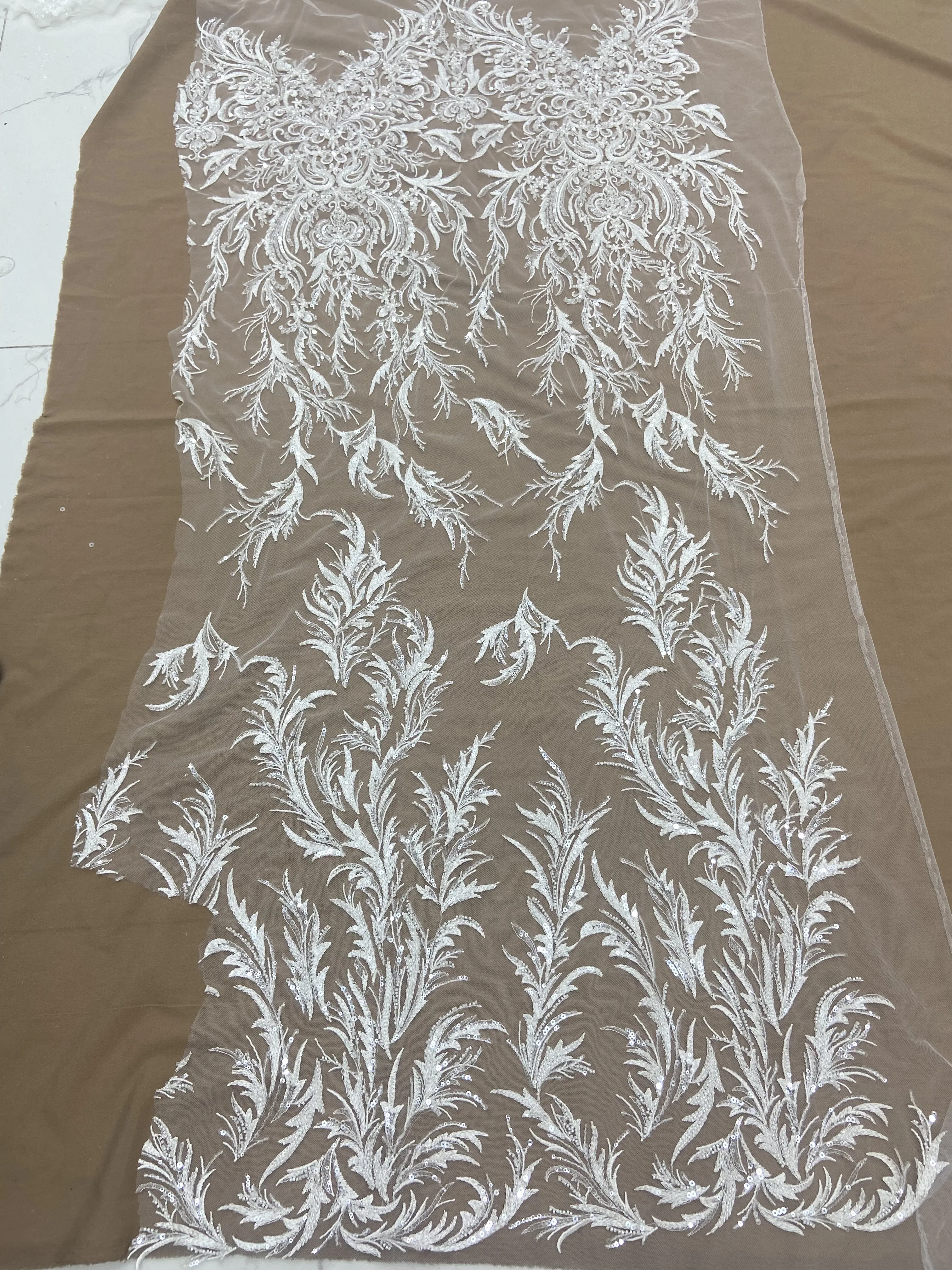 

Горячая Распродажа африканская вышивка блестками с бусинами и цветами, высокое качество с великолепной сетчатой тканью, французская Тюлевая сетчатая ткань