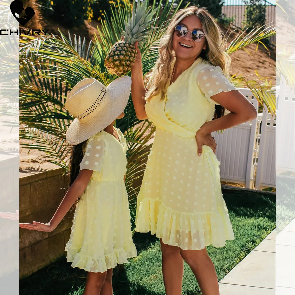 

New Mother Daughter Summer Dresses Cross Wrap V Neck Short Sleeve Beach Dress Mom Mommy and Me Dress Family Matching Outfits