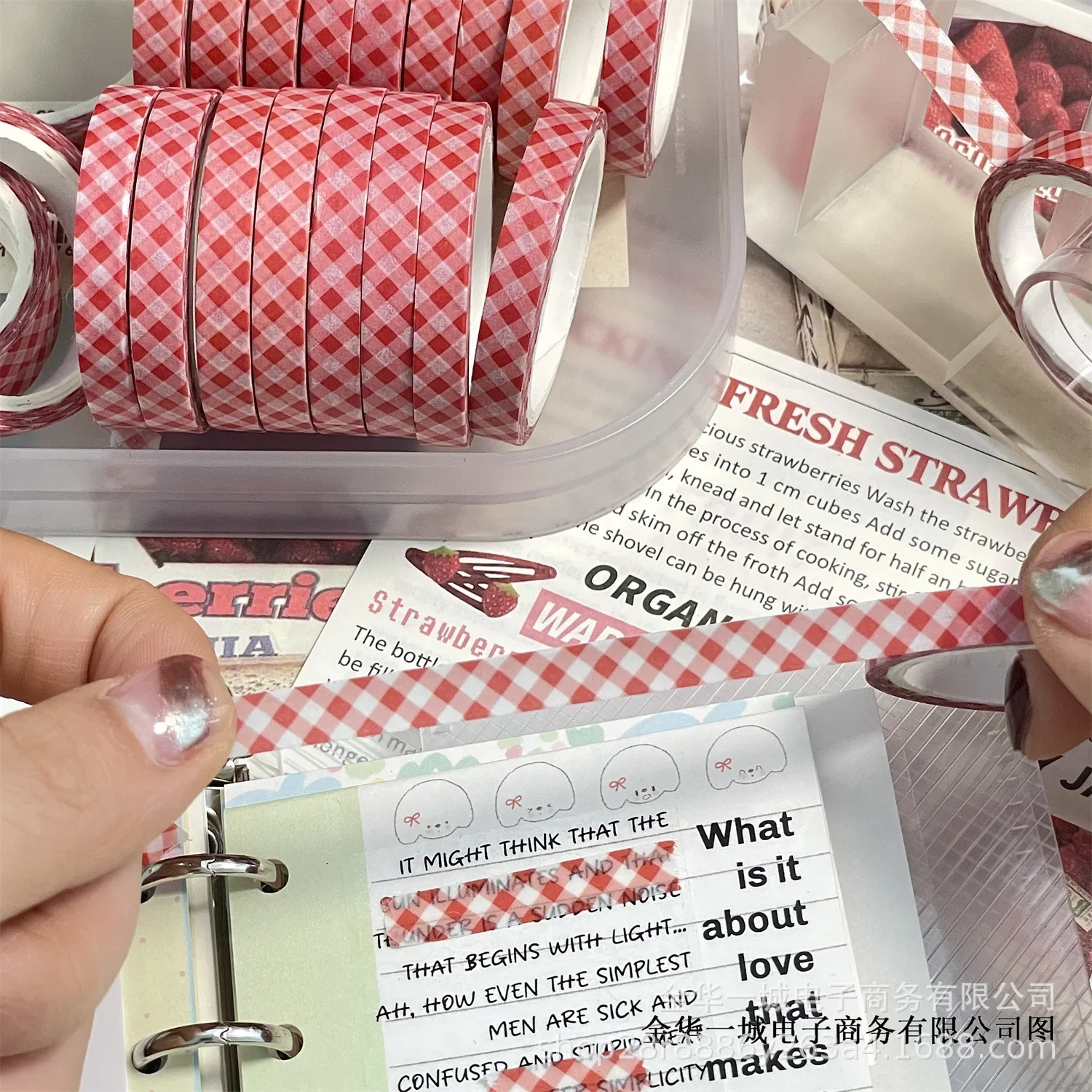 

Японская винтажная красная клетчатая лента