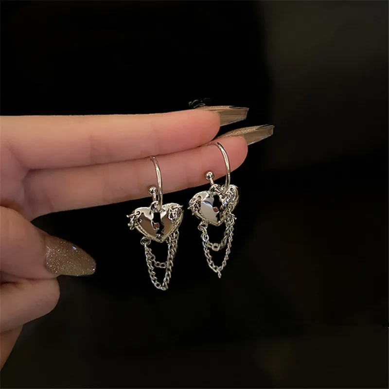 

Vintage Korean Tassel Long Chain Love Heart Drop Earrings For Women Elegant Hanging Pearl Earring Wedding Jewelry Gift e148