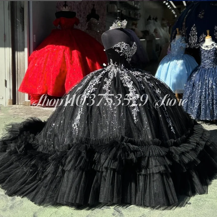 Изысканные платья Quinceanera Черные сверкающие милые оболочки с кружевной отделкой