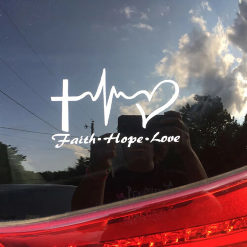 

Виниловая наклейка на автомобиль с надписью «Faith Hope Love»