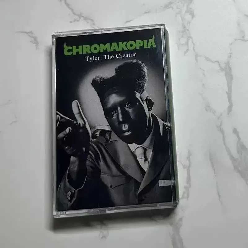 Фото Музыка Тайлера Дэйтира: Магнитная лента, Альбом лучших хитов, Кассета, Косплей, Уокмен, Автомобильный рекордер, Саундтреки, Музыка для вечеринок, Музыка для бокс-файтингов №1