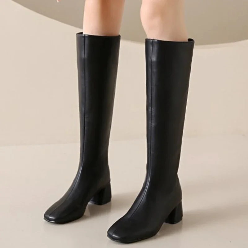 Женские сапоги на молнии высокие до колена толстом высоком каблуке Размеры 35-40