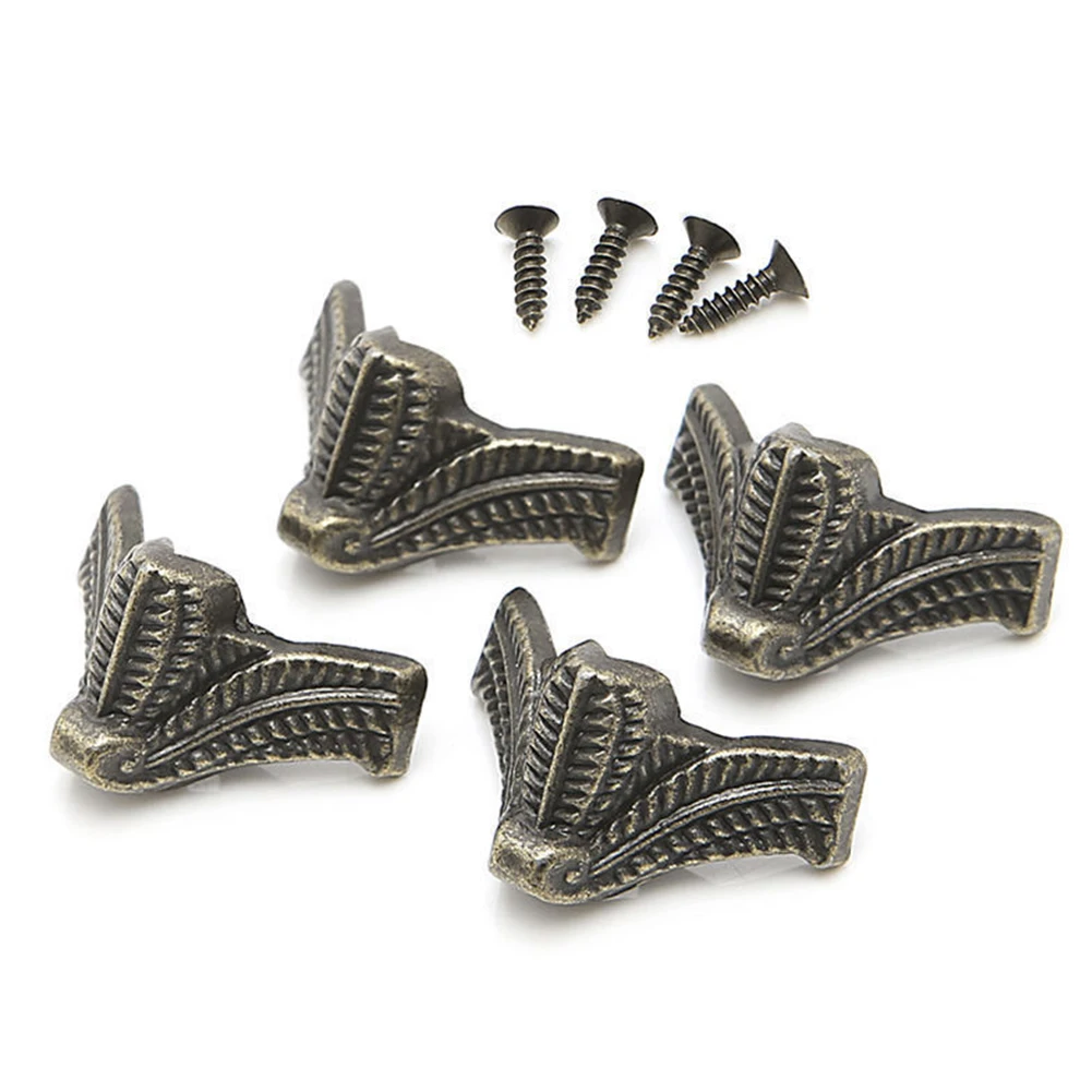 

4pcs Indoor Universal Living Room Household Durable Bronze Zinc Alloy Vintage Home Decor Bedroom Furniture Leg Protector