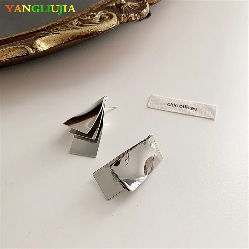 

Irregular Metal Earrings Japanese And South Korean Style Personality Fashion Stud Earrings Ms Girl Travel Wedding Accessories