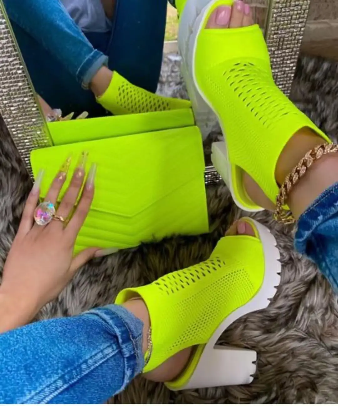

2021 New Braided Hollow Out Short Boots Women Designer Mesh Weave Runway Show Mid Calf Woman Sexy High Heels Party
