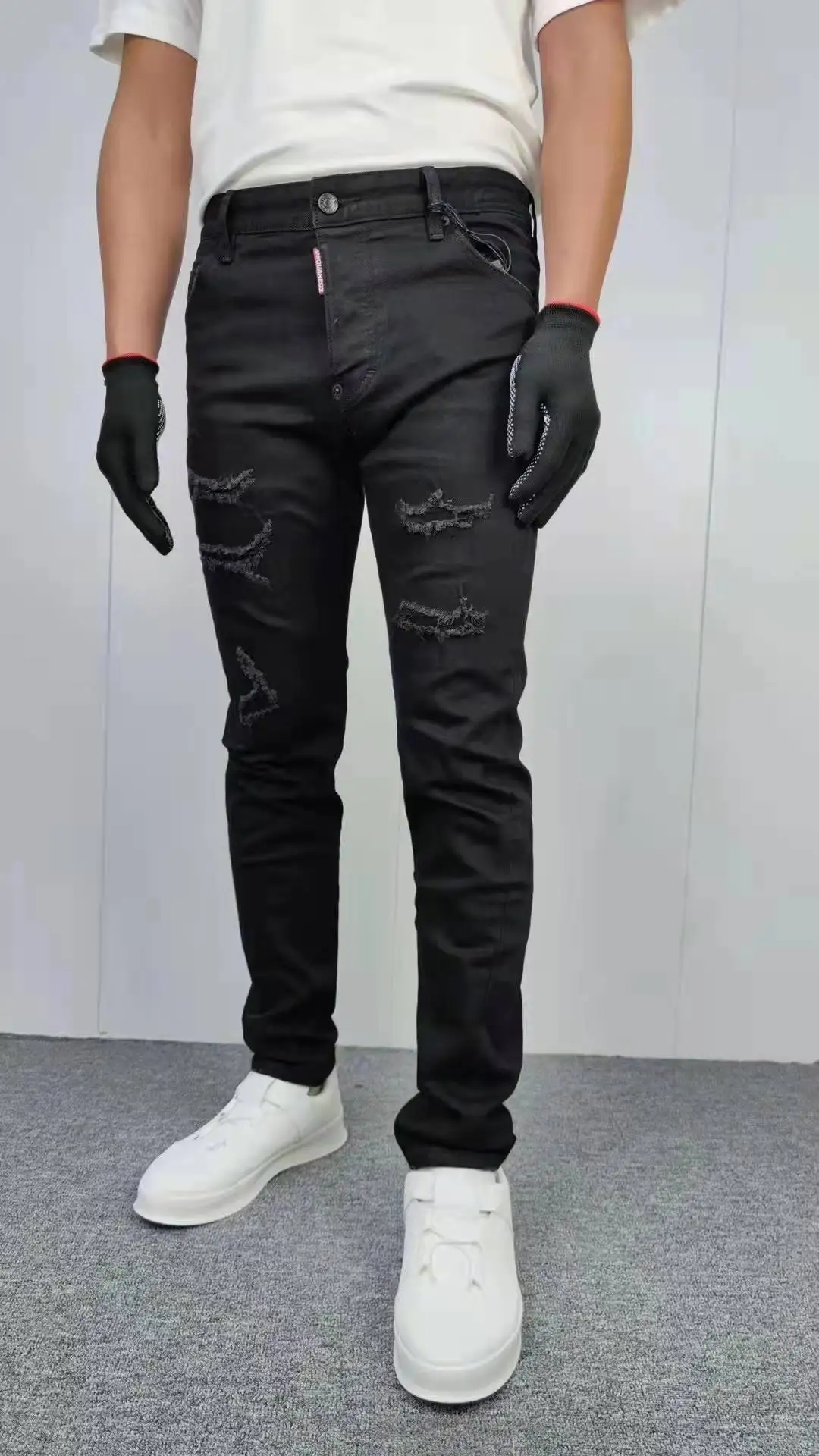 

2022 новые модные брендовые Dsquared2 мужские модные потертые рваные мотоциклетные джинсы в горошек N9380