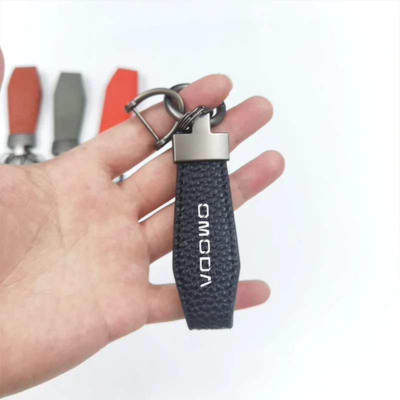 Автомобильный брелок для ключей металлический кожаный универсальный