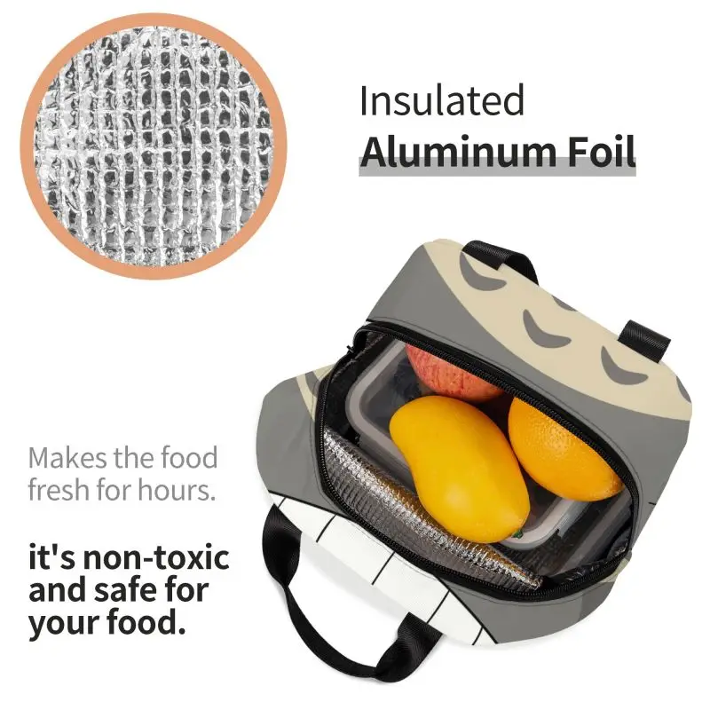 Изолированная сумка для обеда с улыбающимся рисунком в стиле м/ф Мой сосед Тоторо