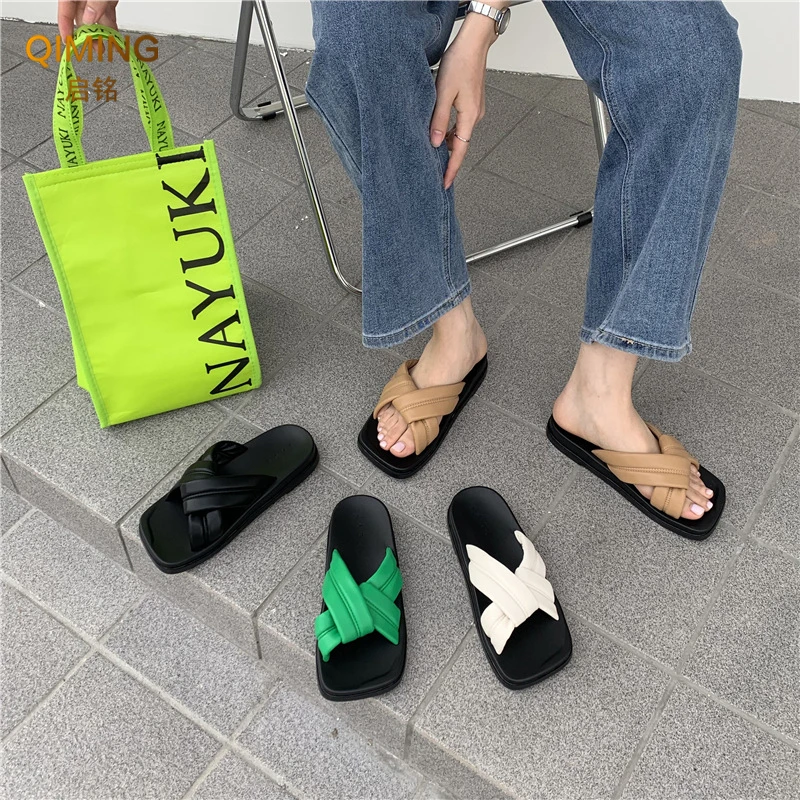 Ladies Home Slippers Women Slides Summer Cross Woven Sandals Square Head Fashion Outer Beach Shoes Woman Flip Flops Indoor Shoes