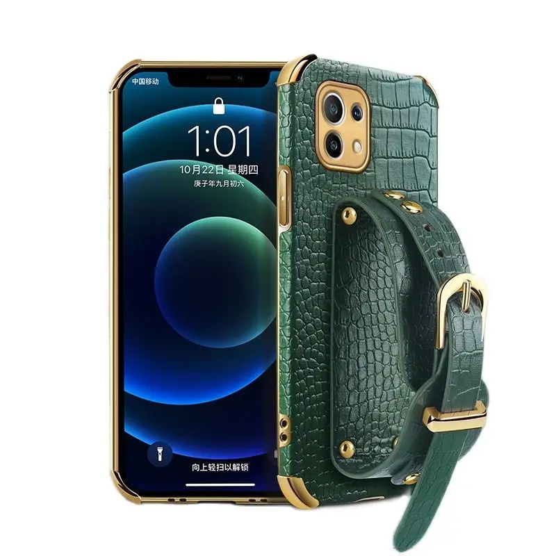 

Suitable for IPhone 12 crocodile plated wristband style all inclusive case for sports and video