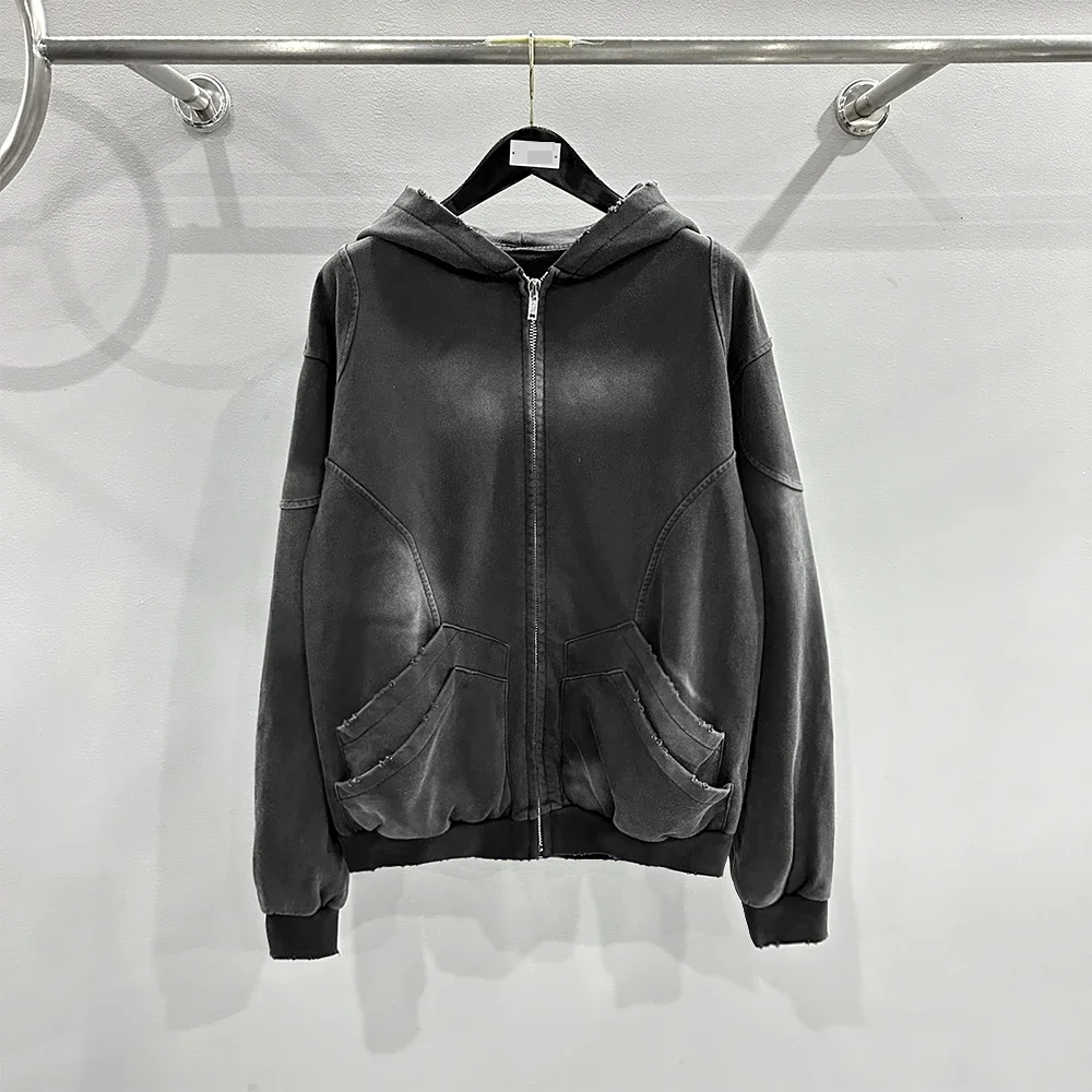 Черная толстовка с капюшоном на молнии градиентом