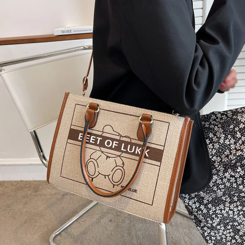 

This Year's Popular Foreign Style Bag Women's 2022 New Fashion Ins Leisure Messenger Bag Simple Fashion Handbag