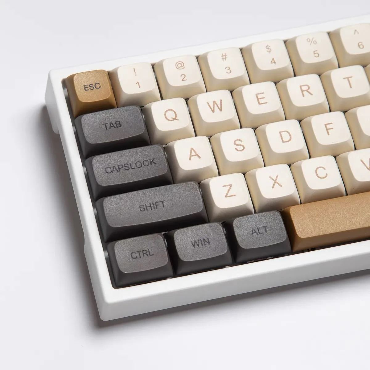 Фото Колпачки для клавиш XDA PBT с подсветкой, 126 клавиш №2