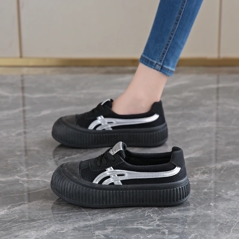 Женские кроссовки без шнуровки демисезонные тканевые с закрытым носком модель