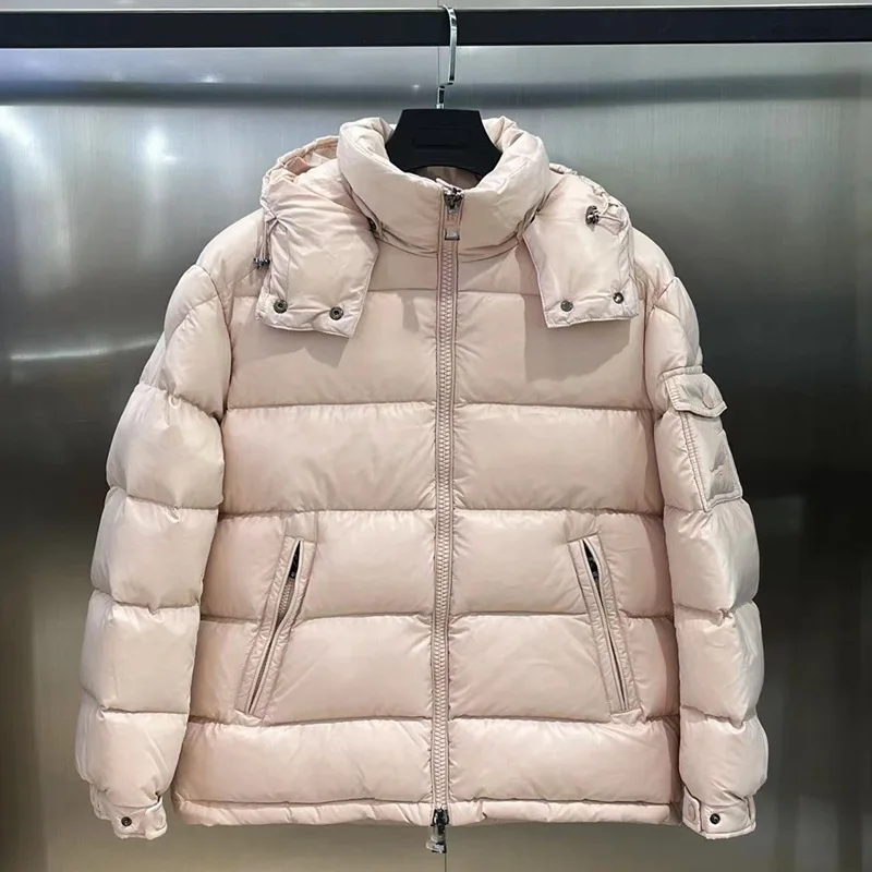 Рисунок 3 - Мужской пуховик с воротником-стойкой