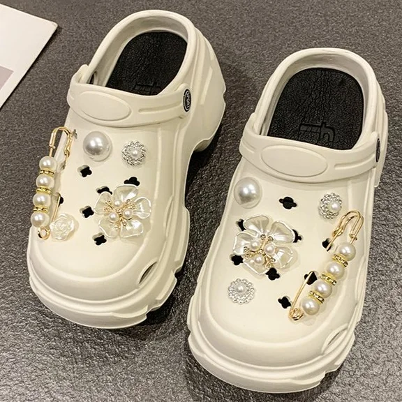 

7CM Platform Women Outdoors Vented Clogs Pearl Flower Pearl Pins Sandals Women's Summer Footwear Slippers Beach Soft Bread Shoes