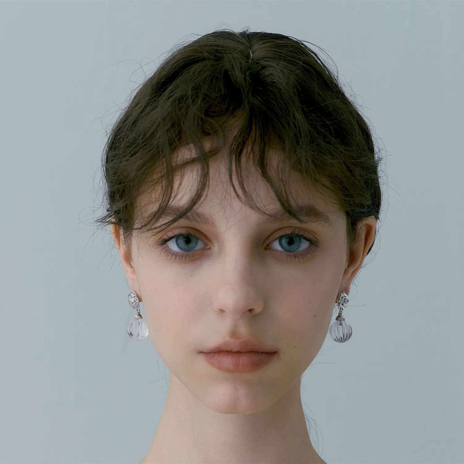 Рисунок 2 - Полностью алмазные серьги с микро-инкрустацией