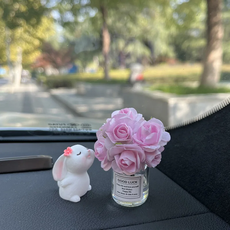 

Аксессуары для приборной панели автомобиля с милым кроликом, цветы, украшения для приборной панели автомобиля, забавные аксессуары для салона автомобиля для девочек и женщин