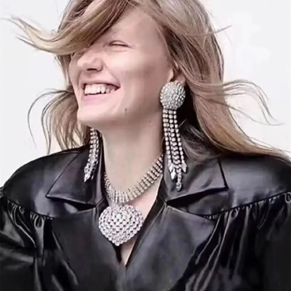 Luxury women's exaggerated shiny rhinestone multi-layer large heart pendant necklace jewelry women's crystal heart necklace acce