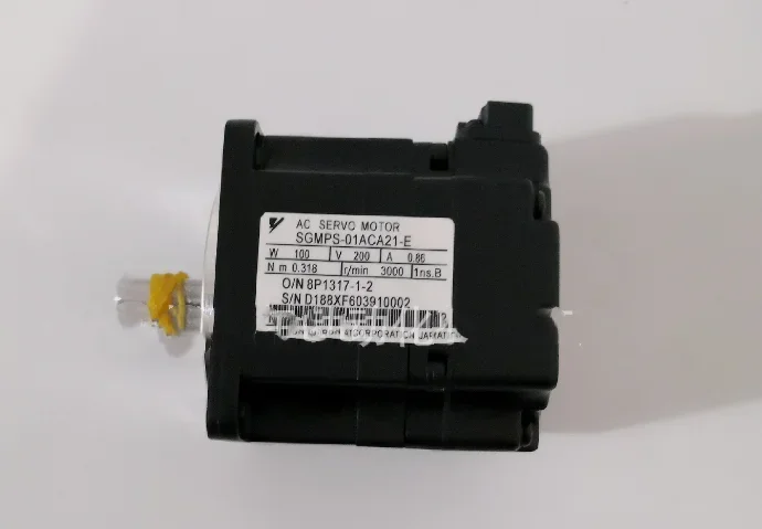 Оригинальный телефон Yaskawa SGMPS-01ACA21-E высокоскоростной серводвигатель переменного
