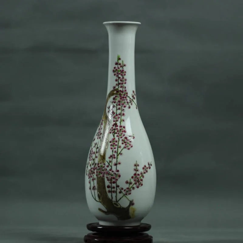 

Jingdezhen antique handicrafts hand-painted Qing Dynasty Qianlong annual plum vase antique collection ornaments