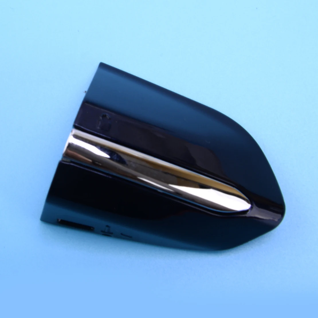 Задняя крышка для телефона DS73 флип Ford Fusion Edge 2013-2019 2020 голубая в серебристую