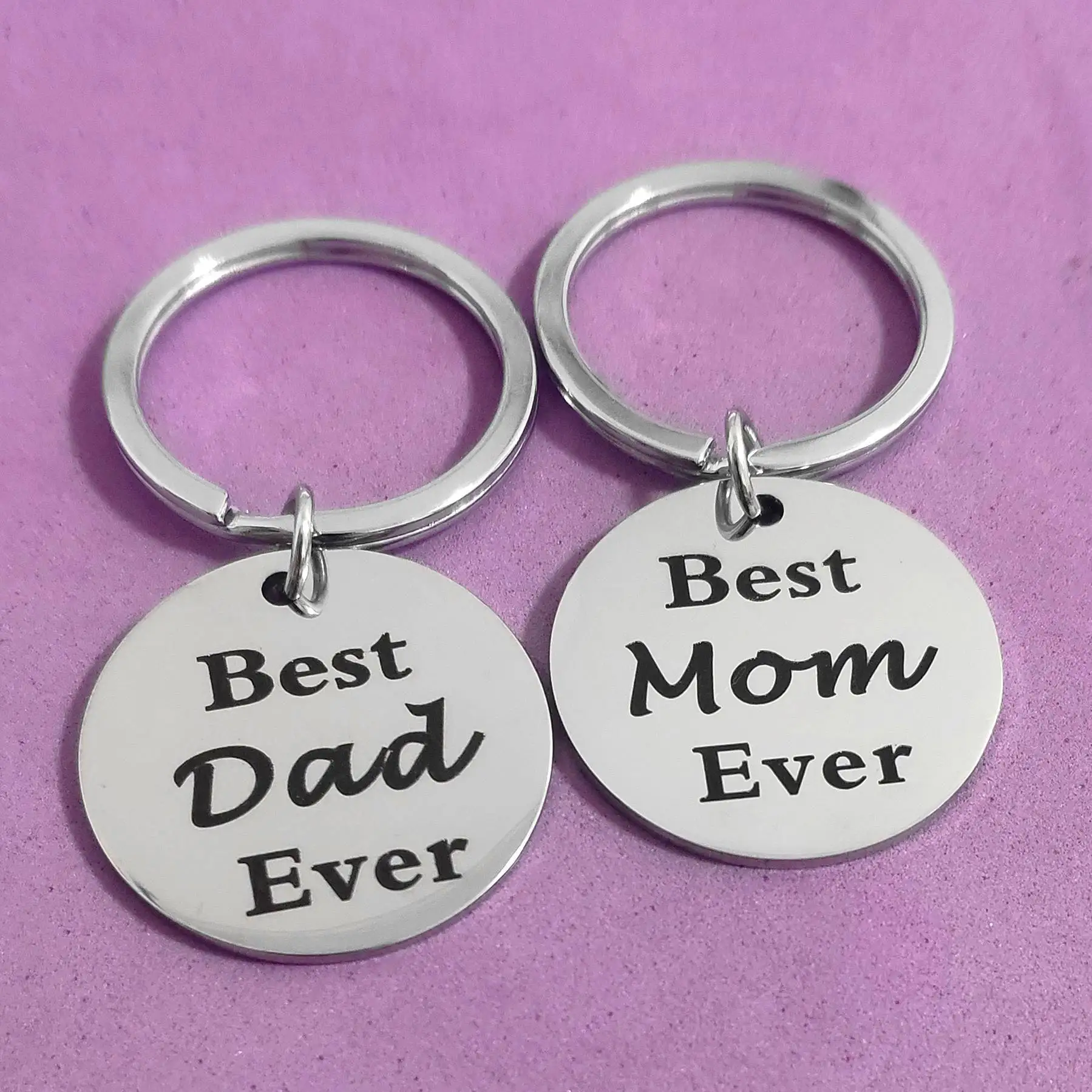 

Ornaments Stainless Steel Keychain for Car Keys Best Dad Mom Ever Birth Date Father's Day Keyring Gifts Carabiner Holder Lanyard