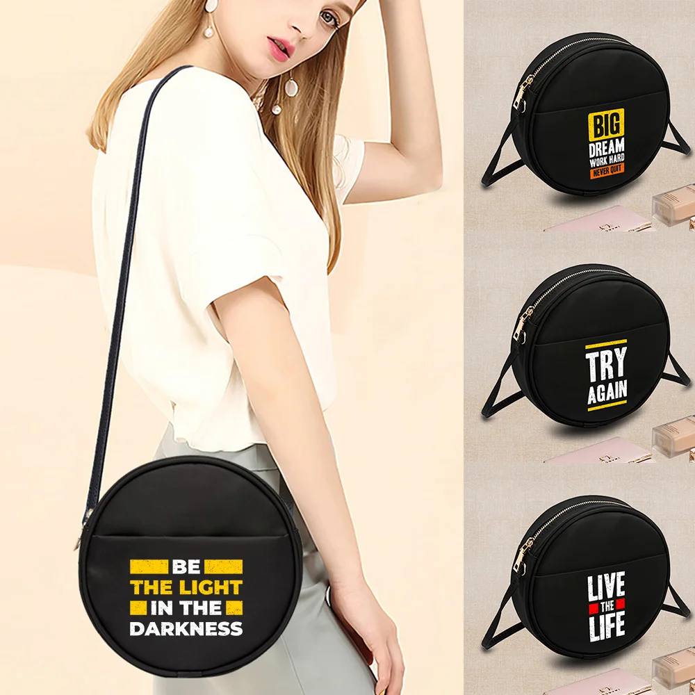 

Fashion Design Circular Bag Outdoor Travel Storage Sundries and Toiletries Shoulder Crossbody Cases Phrase Print Round Bags
