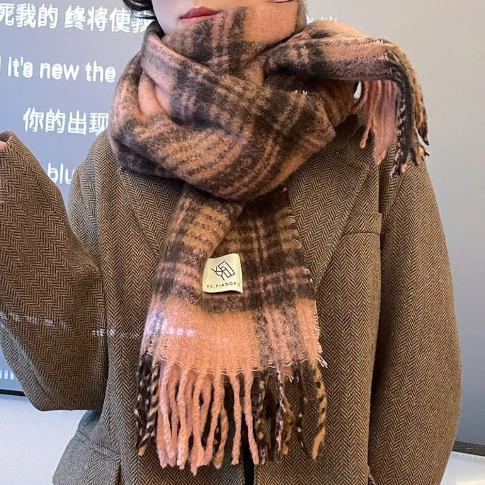 Шарф в клетку мятного шоколадного цвета с кисточками плюшевая кашемировая шаль