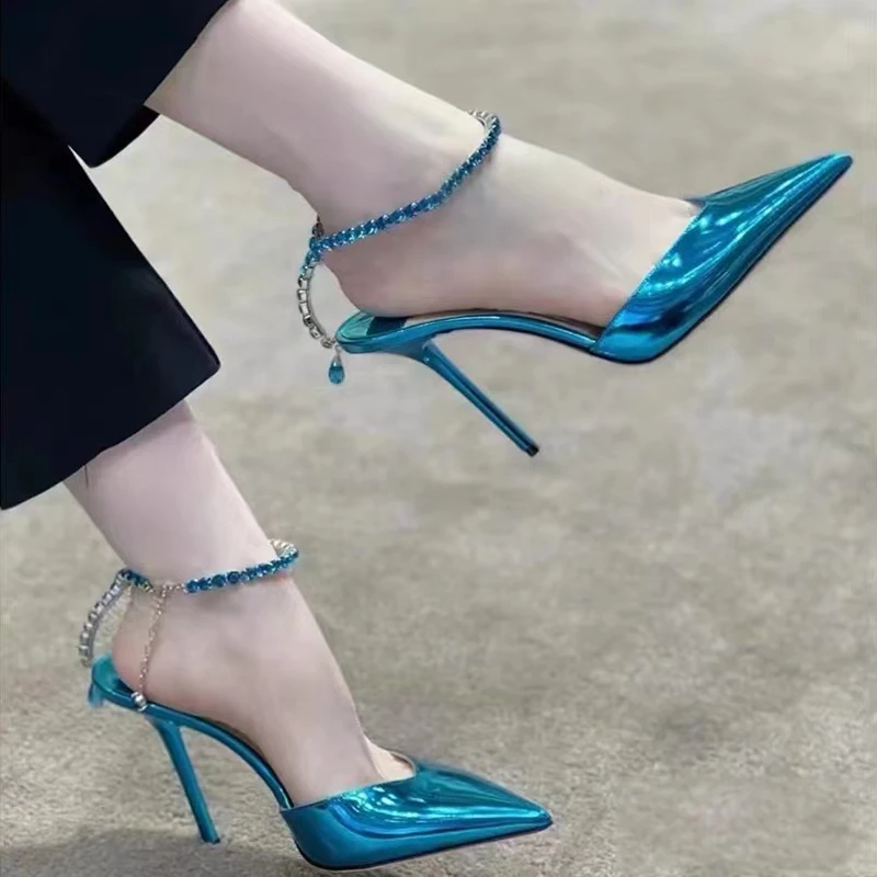 

2022 Summer New Rhinestone Blue Sexy Pointed V Mouth High Heels Stiletto Baotou One Word Buckle Sandals Women