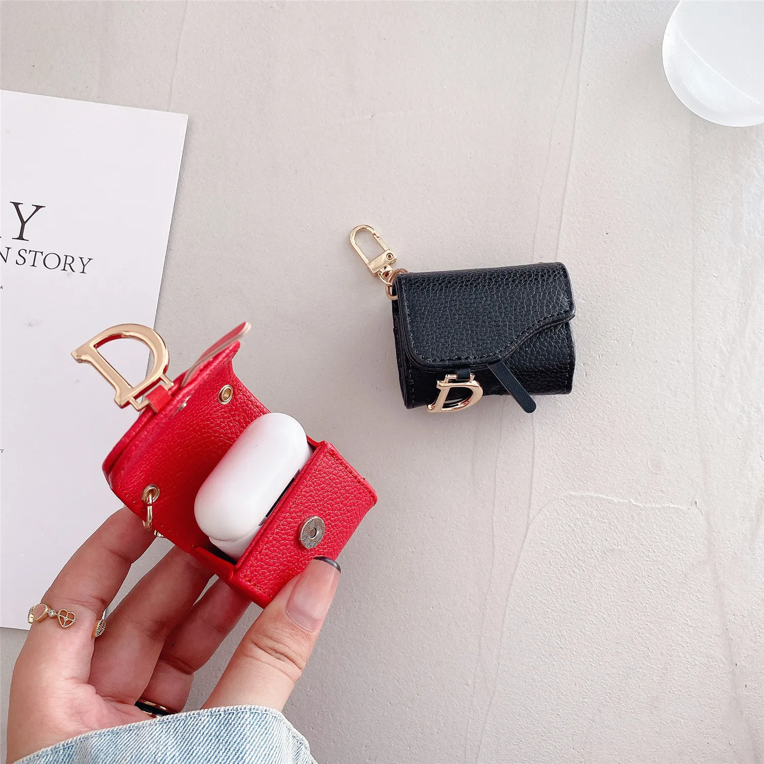 

Luxurious Leather Earphone Bag for Airpod1/2/3 with Keychain Earphone Case Airpod Pro 2 Protective Cover Anti-fall Creative Case
