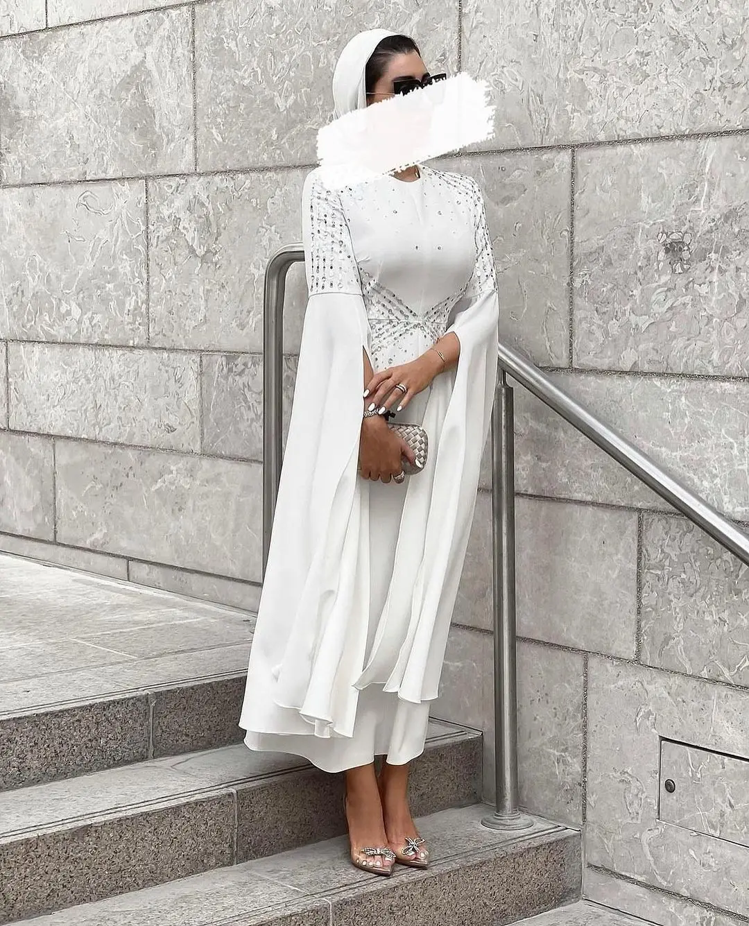 

Saudi Arabia White Luxury Women Evening Dresses Silky Satin High Neck Party Gowns Long Sleeves Formal Occasion Prom Dresses