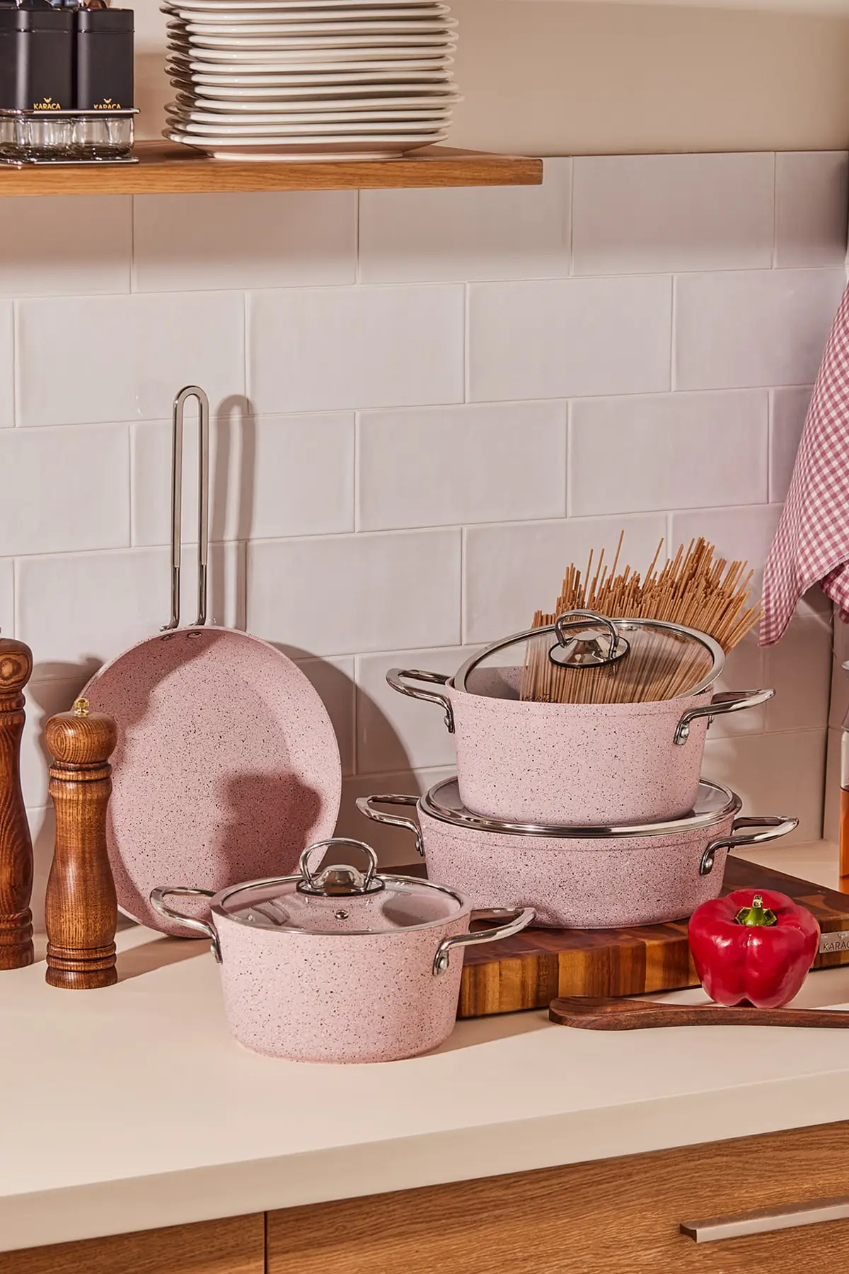 

2022 model new Pan karnıyarık cooker boiled tanecere special pot pan set Biogranit Alpha Pink 7 Piece Cookware Set