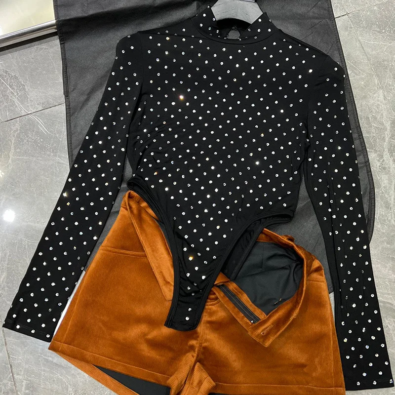 Рисунок 2 - Женский эластичный комбинезон