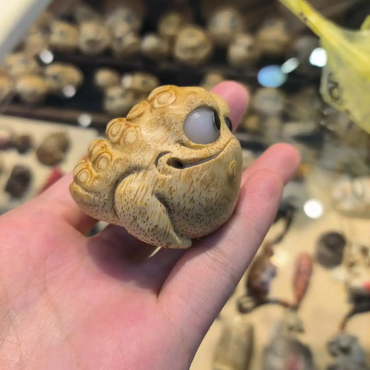 1pcs/lot Bamboo Root Carving Frog Big Mouth f funny golden toad ornament vivid decorate Lucky jewelry amulet folk-custom taki