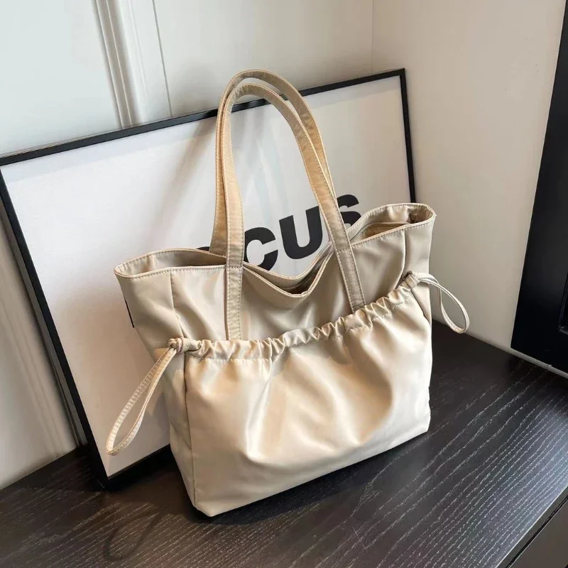 Повседневная женская сумка-тоут классическая большая вместительная пригородная