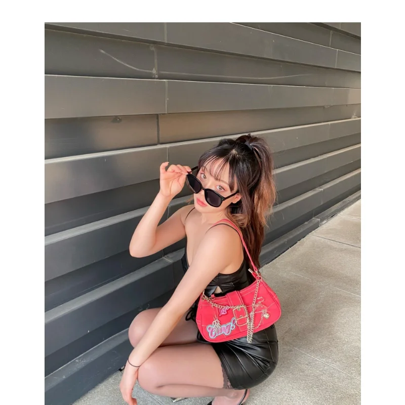 

Розовая милая сумка для подмышек для девушек, сумка через плечо в стиле ретро с цепочкой