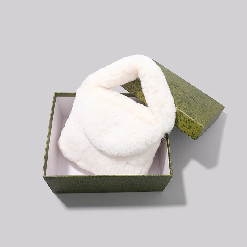 Рисунок 6 - Новая плюшевая Сумка Женская Роскошная